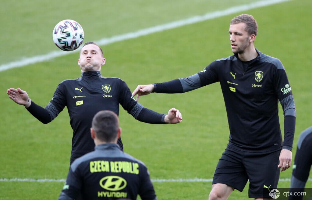 这样更容易 这样更容易